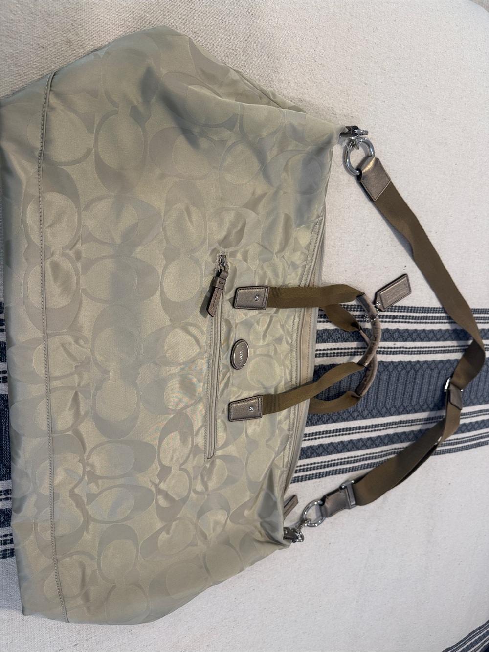 ❤️ WEEKEND SALE Coach Getaway Signature Nylon Duffle Shoulder Bag - Picture 8 of 9